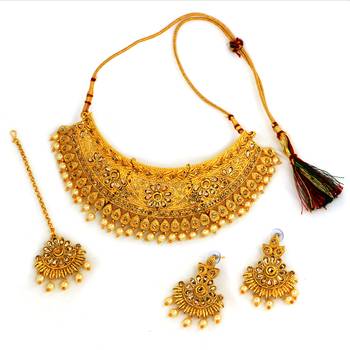 Gold crystal necklace-sets 1