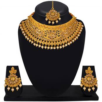 Gold crystal necklace-sets 2
