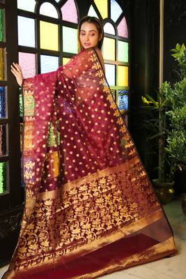 Wine woven blended cotton saree with blouse 2