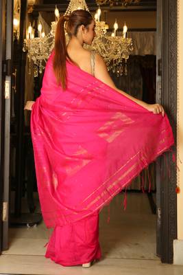 Pink woven blended cotton saree with blouse 2