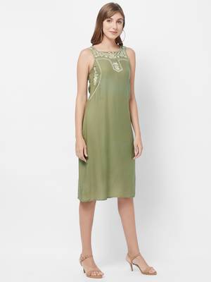 Green woven viscose dresses 3