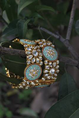 Blue Meenakari Gold Tone Kundan Inspired Bangle 1