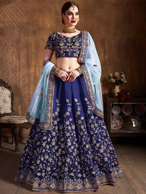 navy blue embroidered silk wedding bridal heavy lehenga set choli with dupatta for women 2