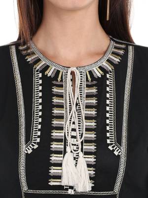 Black printed viscose kurtas-and-kurtis 4