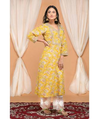 Mustard Yellow Kurta with Organza Applique Flower Pants and Lace Dupatta 4