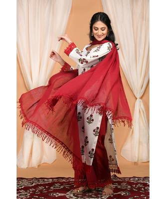 Marsala Boota Set with Fringe Lace Dupatta 3