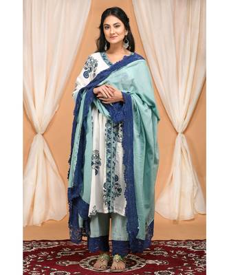 Seafoam Green Gather Kurta Set with Laced Mulmul Dupatta 1