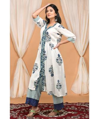Seafoam Green Gather Kurta Set with Laced Mulmul Dupatta 4