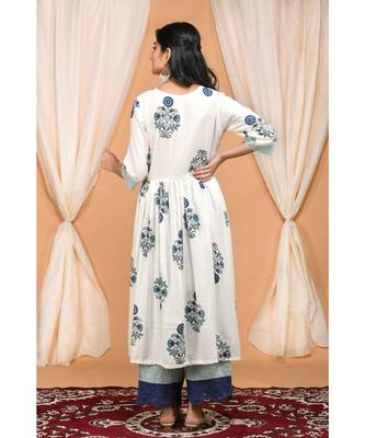Seafoam Green Gather Kurta Set with Laced Mulmul Dupatta 5