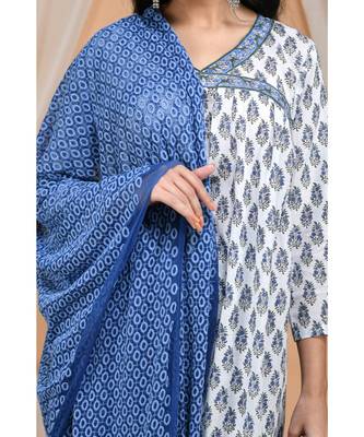 Turquoise Green Boota Kurta Set with Tonal Embroidered Dupatta 4