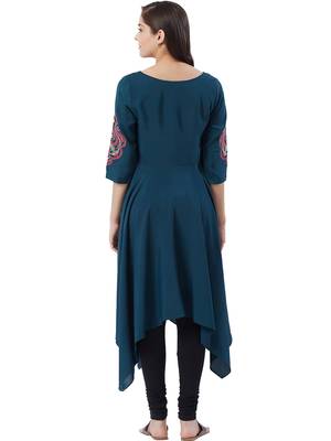 Green printed viscose kurtas-and-kurtis 2