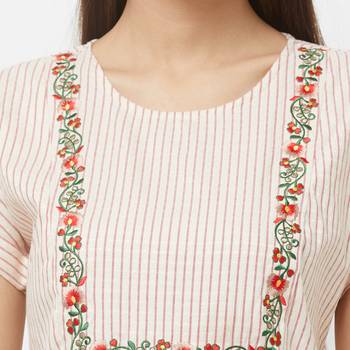 Red printed cotton kurtas-and-kurtis 5