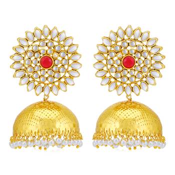 Gold pearl earrings 3