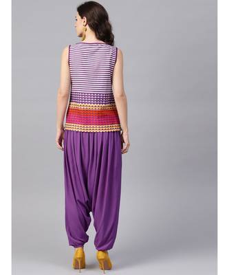 Women Purple Ethnic Motifs Straight Cotton & Rayon Top With Pant 3