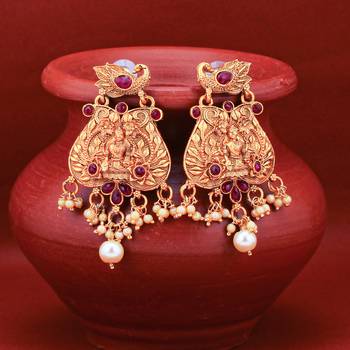 Pink pearl earrings 1
