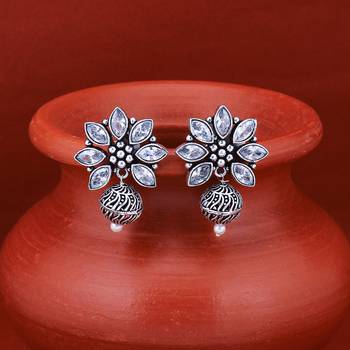 Silver diamond earrings 1