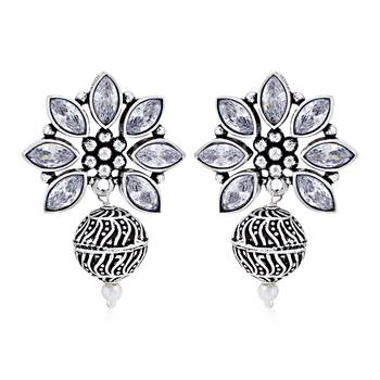 Silver diamond earrings 3