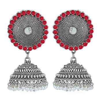 Red pearl earrings 1