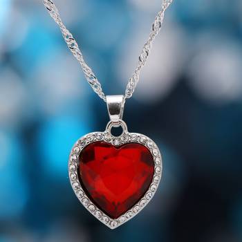 Red diamond pendants 2