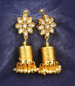 Gold pearl earrings