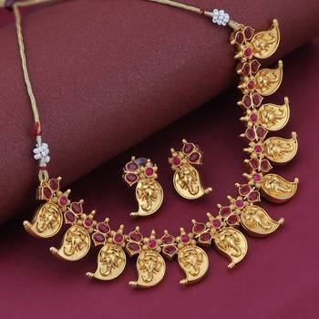 Pink necklace-sets 1