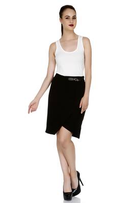 Black Solid Knee Length Skirt 4