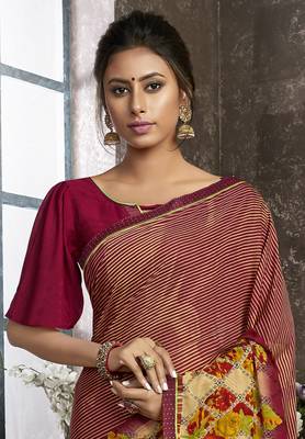 Red printed georgette saree with blouse 2