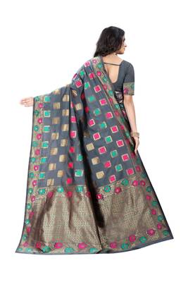 Grey woven banarasi cotton saree with blouse 3