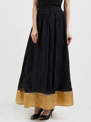 Black Crushed Skirt With Printed Lace At The Bottom 3