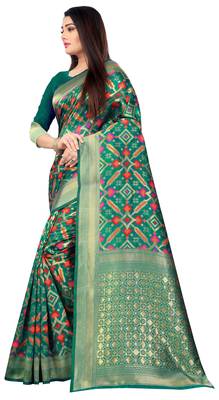 Green hand woven silk blend saree with blouse 3