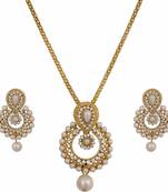 Gold pearl necklace-sets