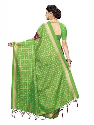 Green printed cotton silk saree with blouse 4