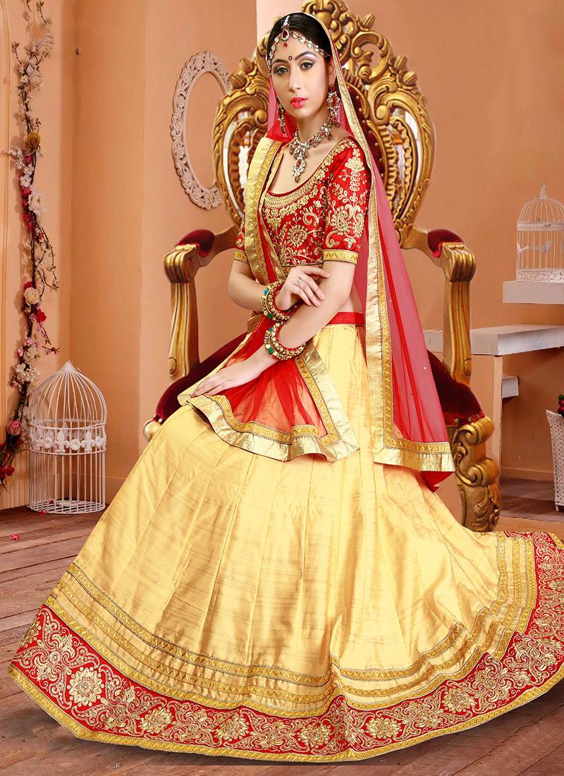 Yellow embroidered silk semi stitched lehenga Monjolika 3197142