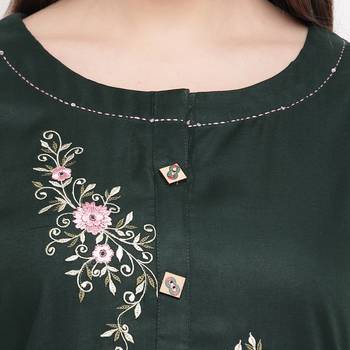women's embroidered/solid straight rayon green kurti 5