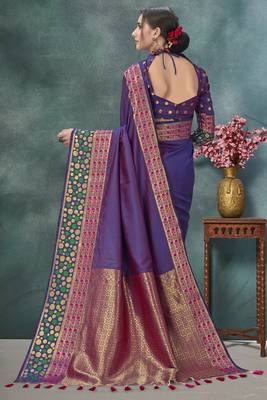 Purple plain silk saree with blouse 4