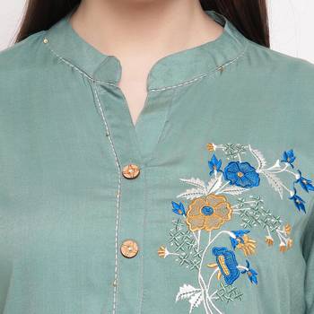 women's embroidered/solid straight rayon see green kurti 5
