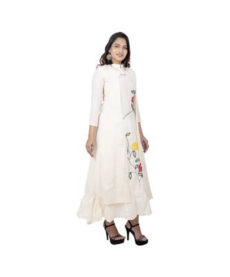 Off White Embroidererd Kurta 4