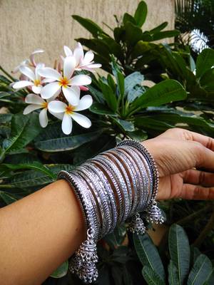 13+2 Pcs Silver Bangle Set With 3 Jhumki Each 1