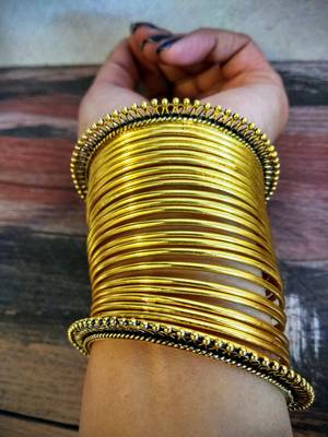 2+22 Golden Bangle Set 1