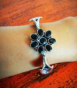 Black Floral Kundan Bracelet