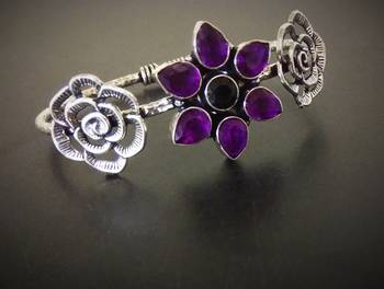 Blue Stone Floral Bracelet Design 1
