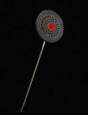Stylish And Strong Bun Stick 1