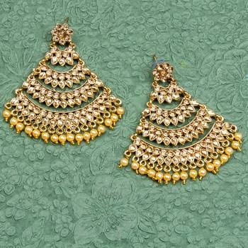 Gold earrings 2