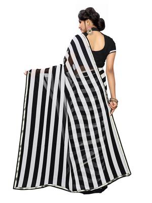 Black Printed Chiffon Saree With Blouse 4