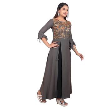 Black plain cotton long-kurtis 4