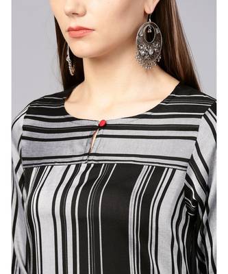 Women Black Geometric straight Yarn Dyed Rayon Kurta 4