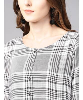 Women White Geometric A-Line Yarn Dyed Rayon Dress 4