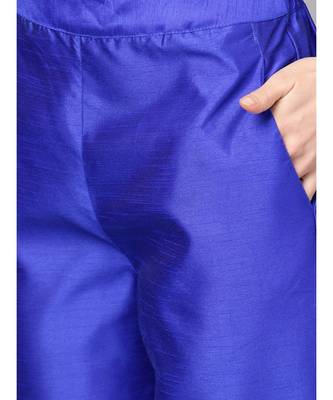 Women Green & Blue Solid Straight Chanderi Kurta With Pant brocade Dupatta 5