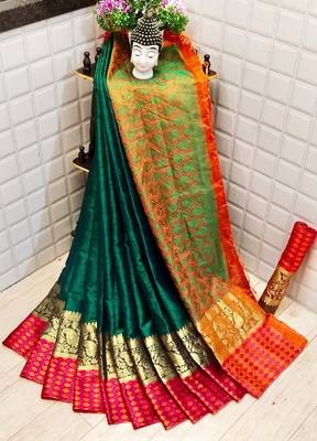 Green Woven Banarasi Saree With Blouse 1