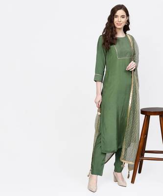 Women Green Embroidered Straight Viscose Musline Kurta With Pant And Net Dupatta 2